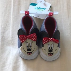 NWT Minnie Mouse Baby Shoes